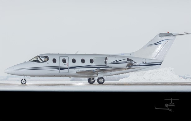 hawker400xp exterior