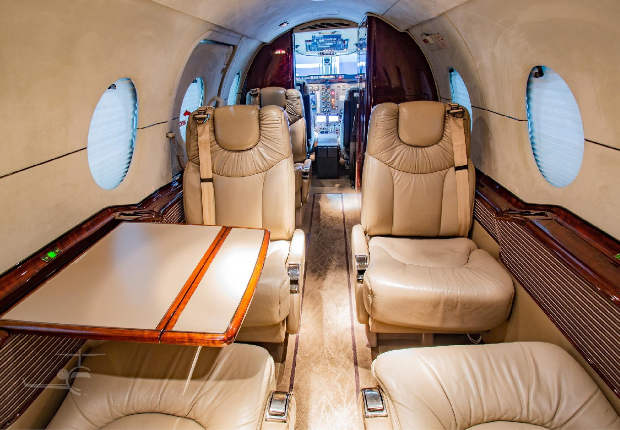 interior of hawker 40xp